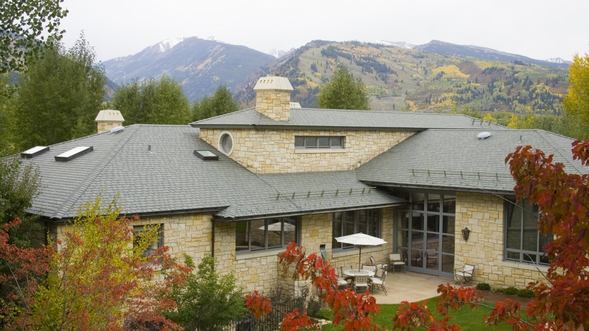A house using DaVinci roofing