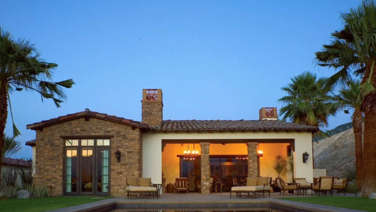 Exterior of house eldorado stone veneto fieldledge